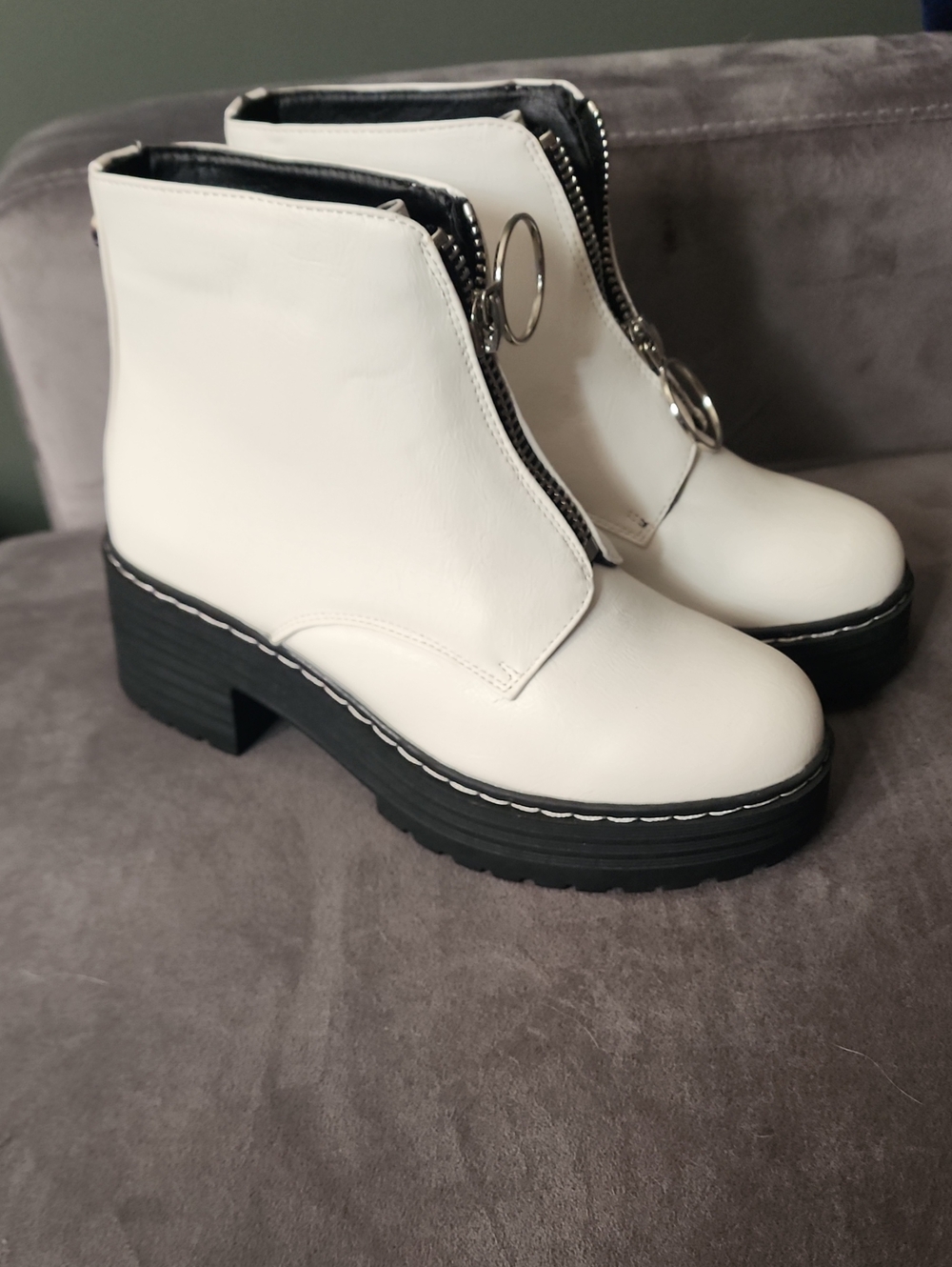 Seven7 White Front-Zip Ring-Pull Platform Ankle Boots - Picture 4 of 5